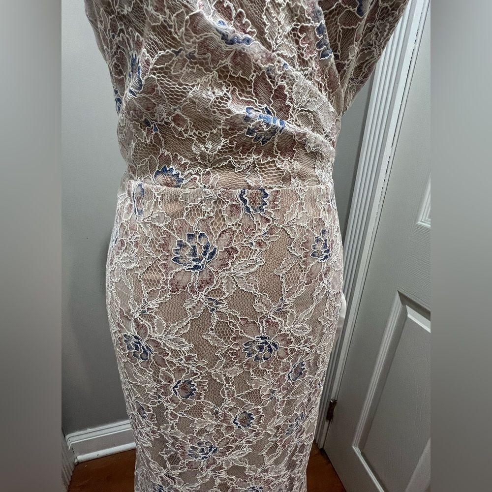 Dress the Population Helen Sleeveless Wrap Top Lace Gown size large NWT - Picture 5 of 15